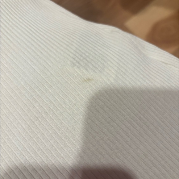 H&M white Cold-Shoulder Ribbed Top size medium - Picture 5 of 7